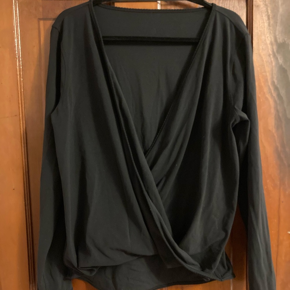 Lululemon top